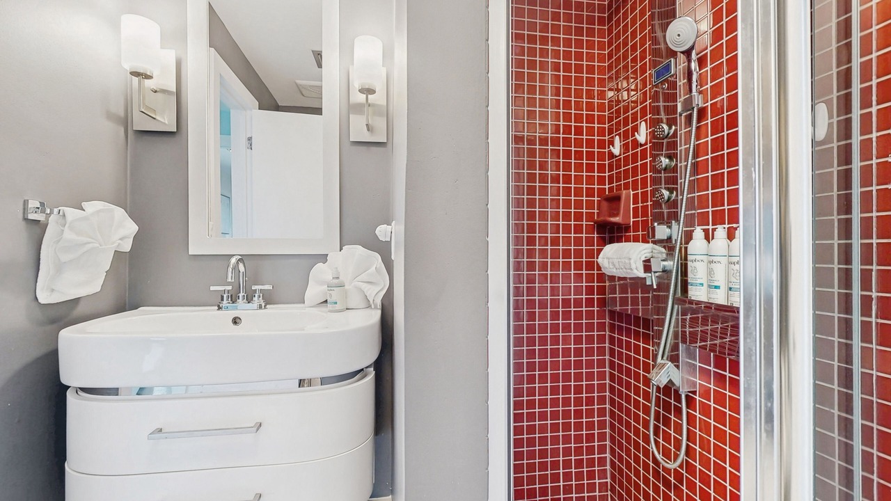 Photo of Bathroom in Twin Lakes