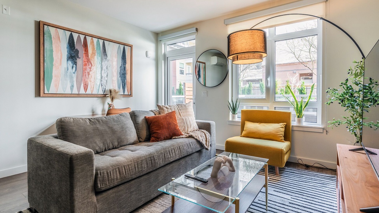 Photo of Livingroom in West Bellevue