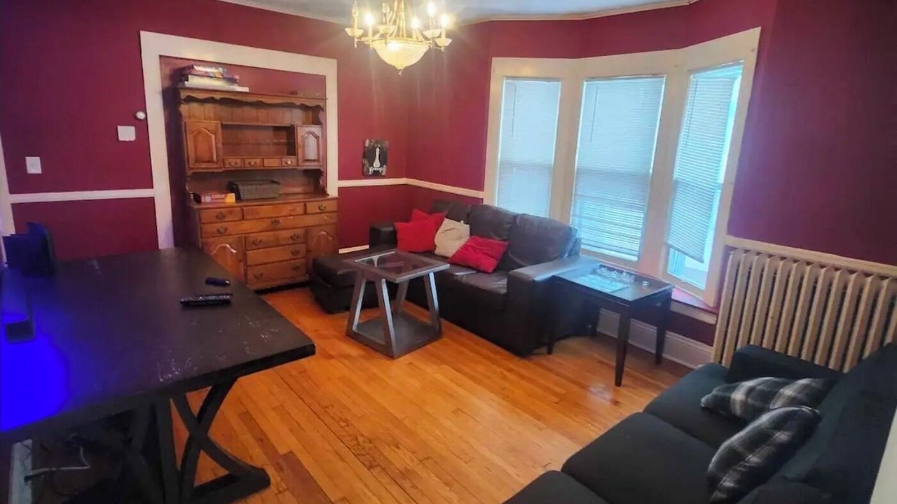 Photo of Livingroom in Eastside