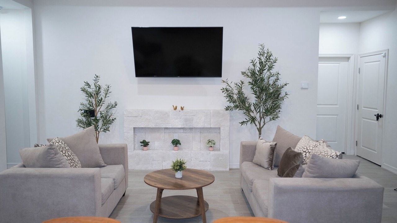 Photo of Livingroom in Brownsville