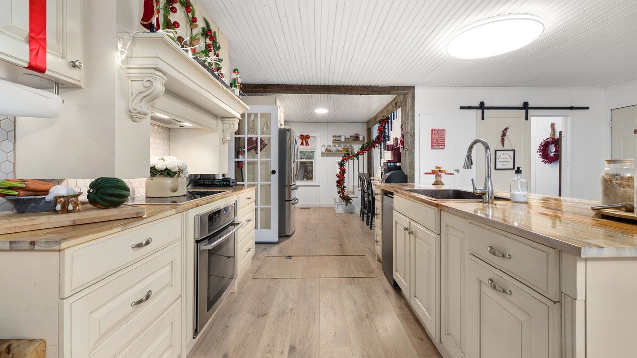 Photo of Kitchen in Denbigh