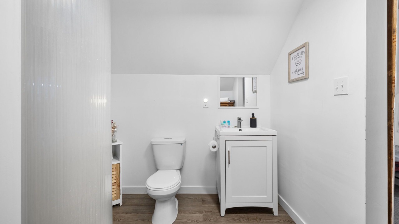 Photo of Bathroom in Denbigh