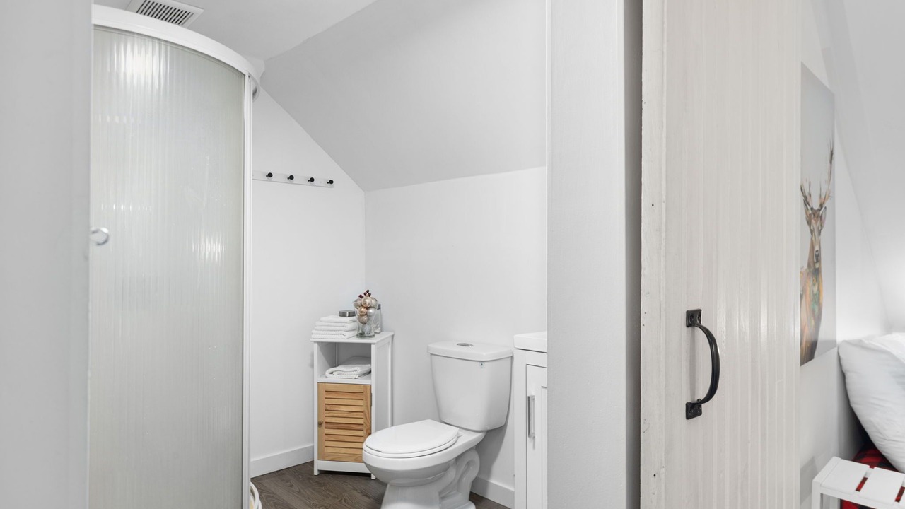Photo of Bathroom in Denbigh