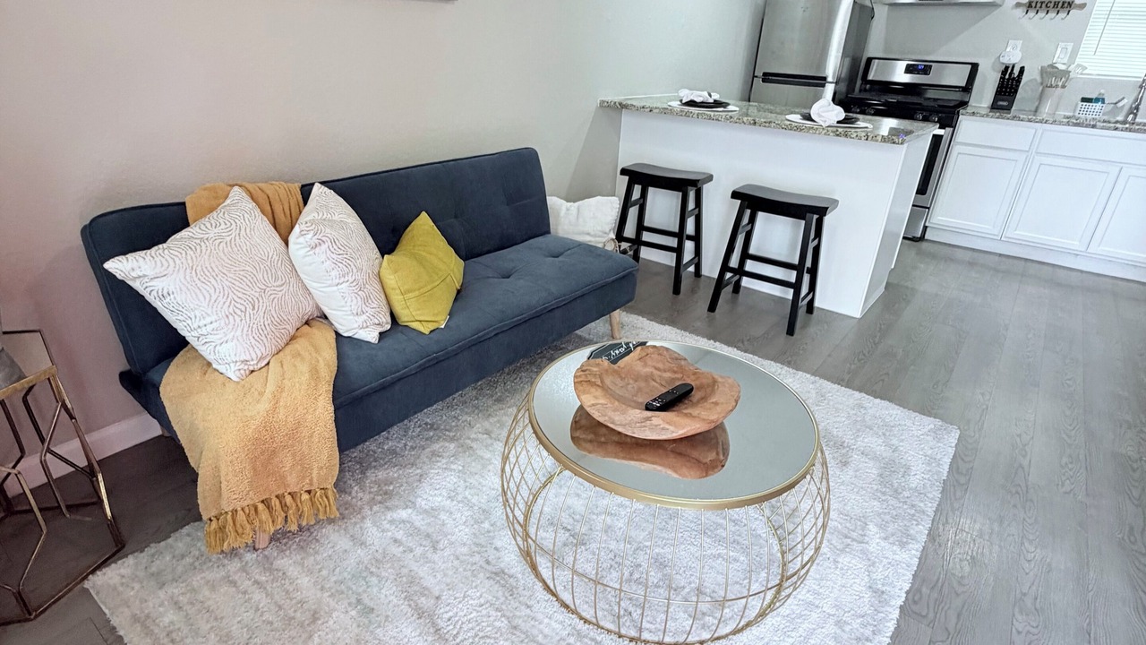 Photo of Livingroom in Mahncke Park