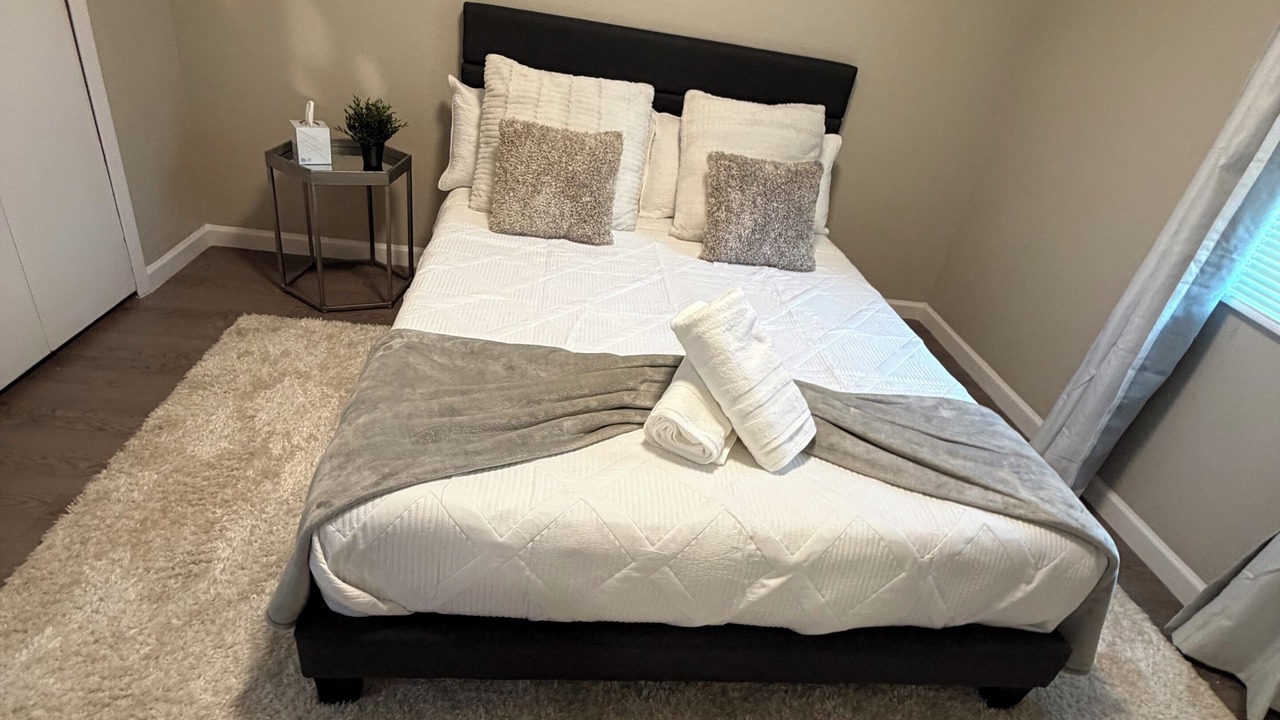 Photo of Bedroom in Mahncke Park