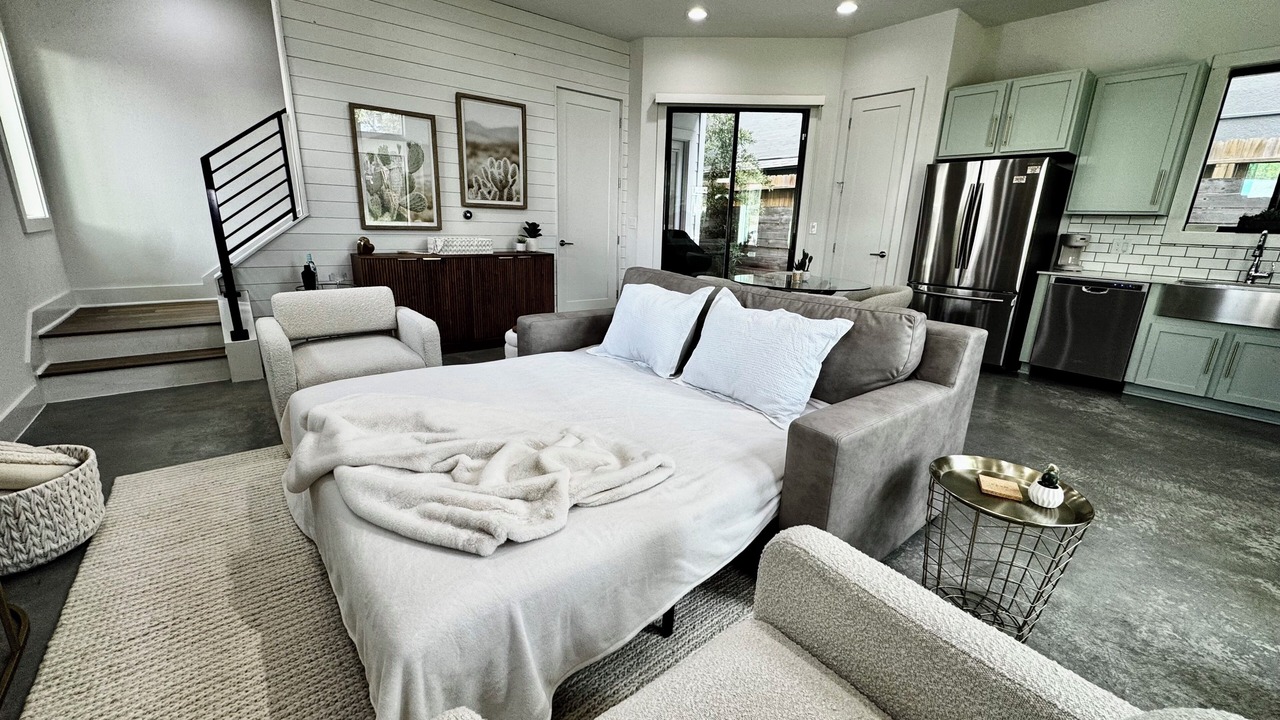 Photo of Bedroom in Greater South River City