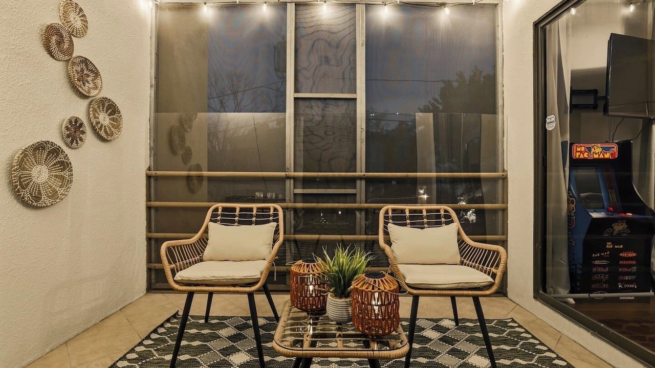 Photo of Patio Balcony in West University Place