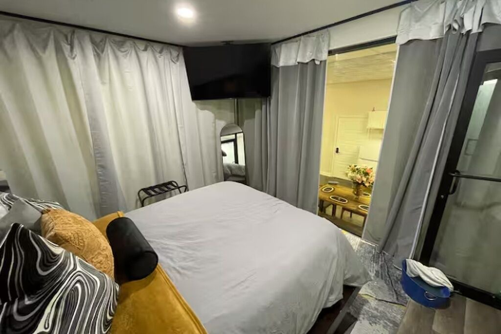 Photo of Bedroom in Uptown