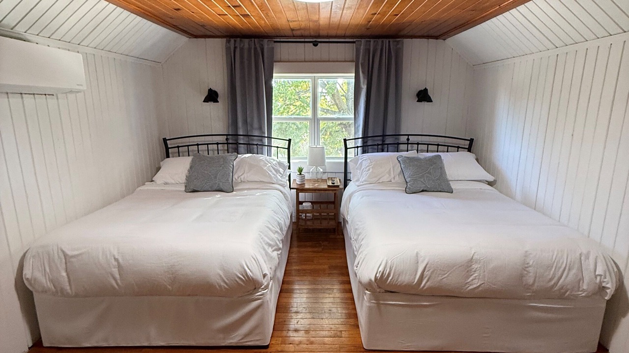 Photo of Bedroom in Centerville