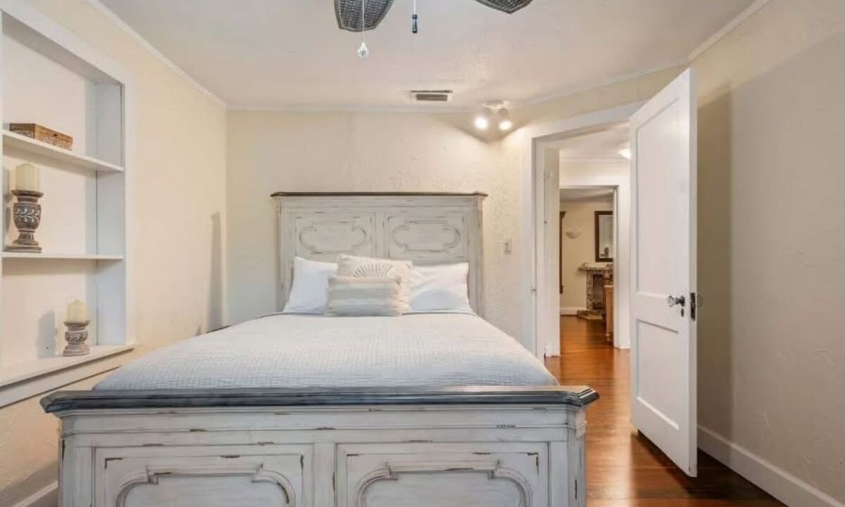 Photo of Bedroom in Bradenton