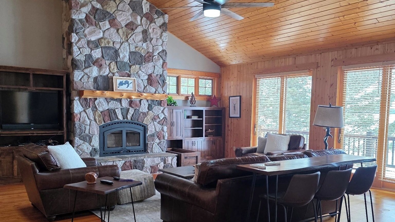 Photo of Livingroom in Crosslake