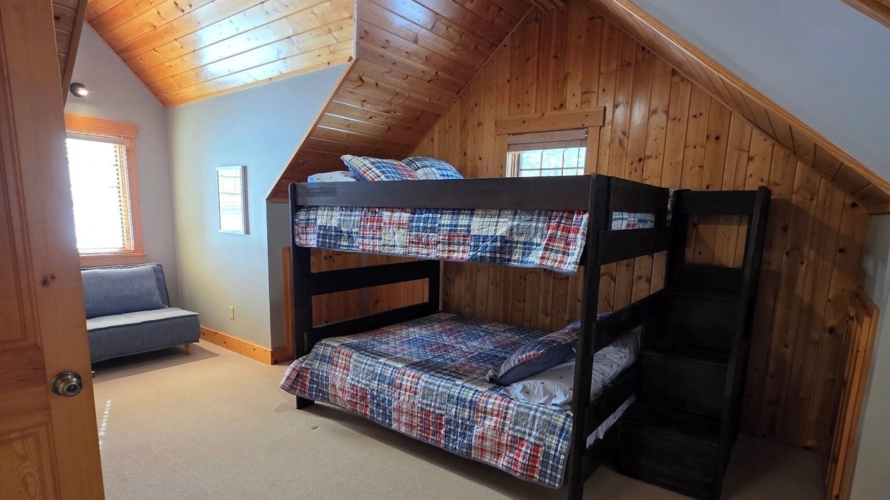 Photo of Bedroom in Crosslake
