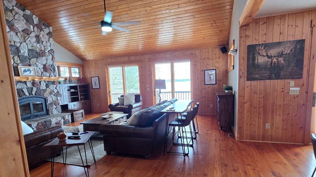 Photo of Livingroom in Crosslake