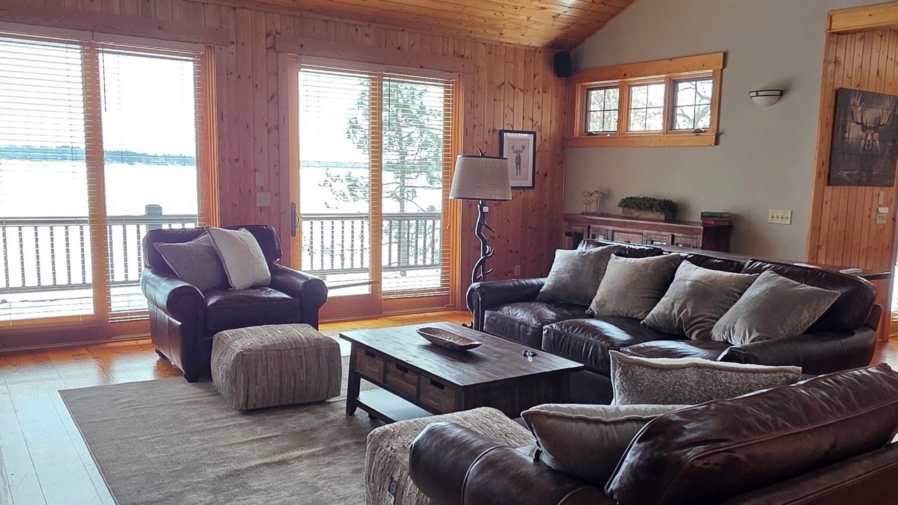 Photo of Livingroom in Crosslake