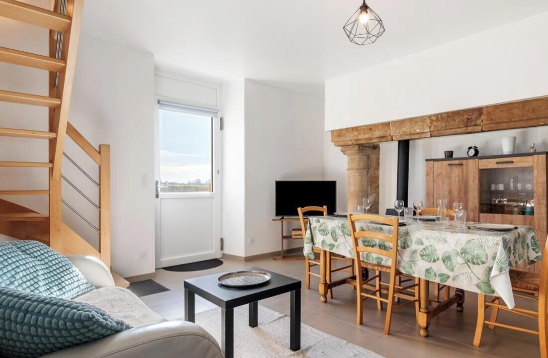 Photo of Livingroom in Cuverville-sur-Yeres