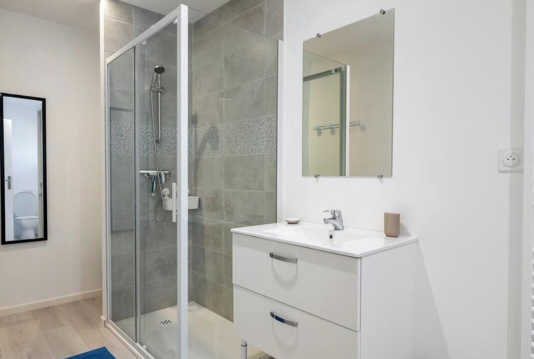 Photo of Bathroom in Cuverville-sur-Yeres