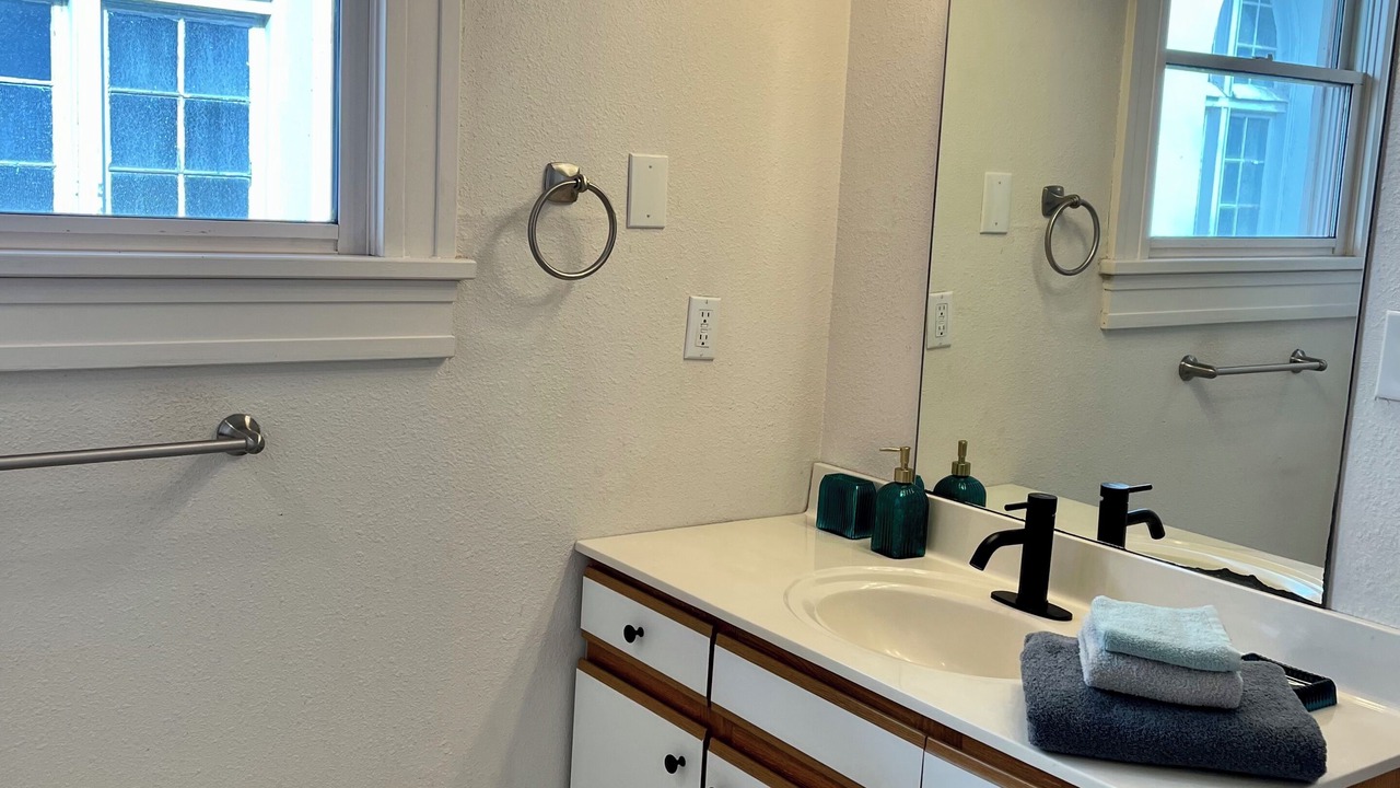 Photo of Bathroom in East of Broadway