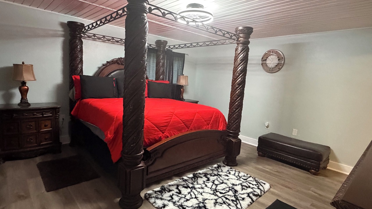 Photo of Bedroom in Albany