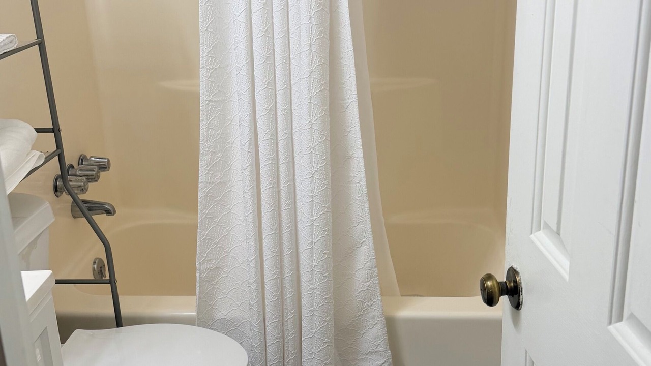 Photo of Bathroom in Mableton