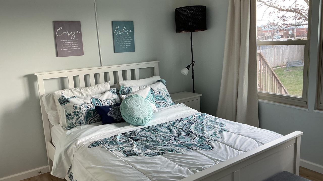 Photo of Bedroom in Cranberry Township