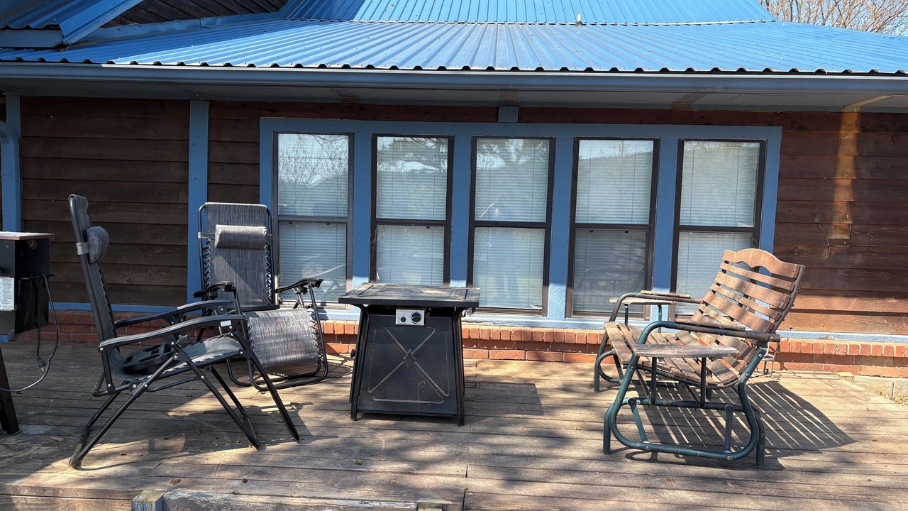 Photo of Outdoor in Howe