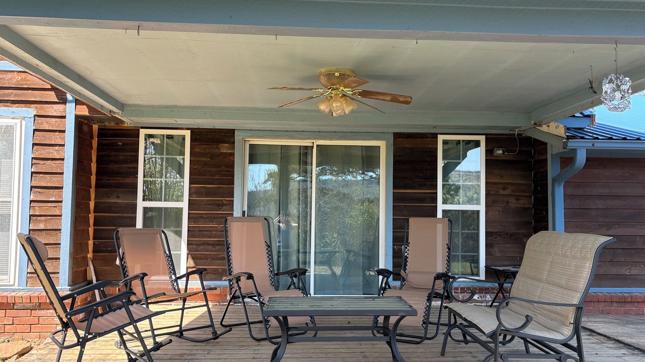 Photo of Patio Balcony in Howe