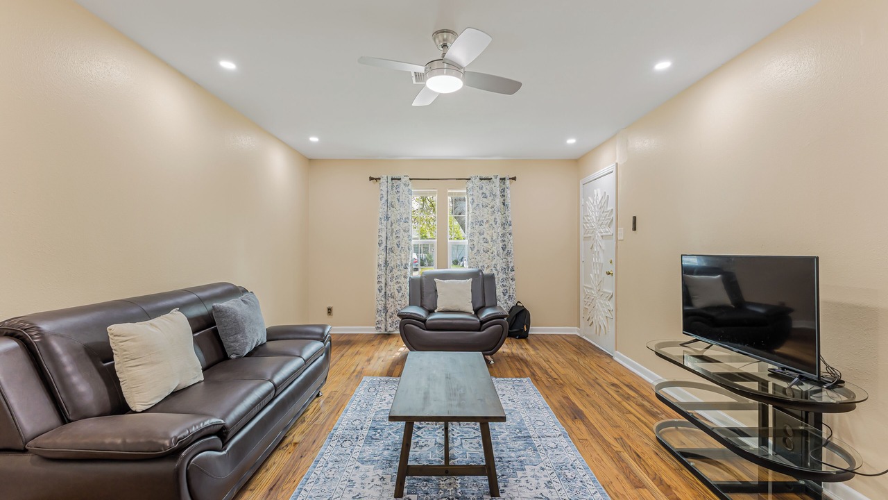 Photo of Livingroom in Del Mar
