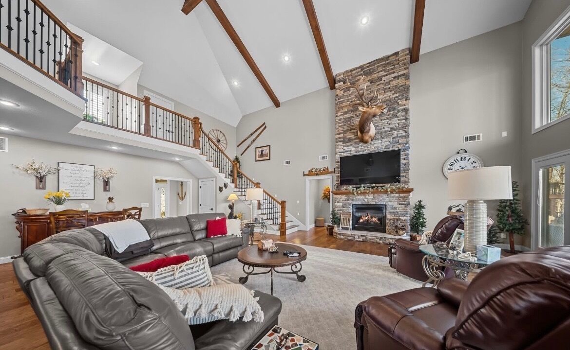 Photo of Livingroom in Doniphan