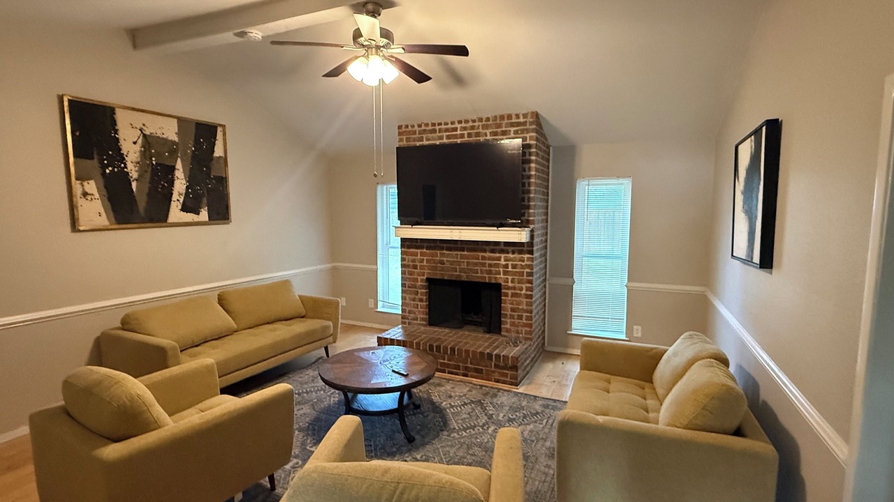 Photo of Livingroom in Benbrook