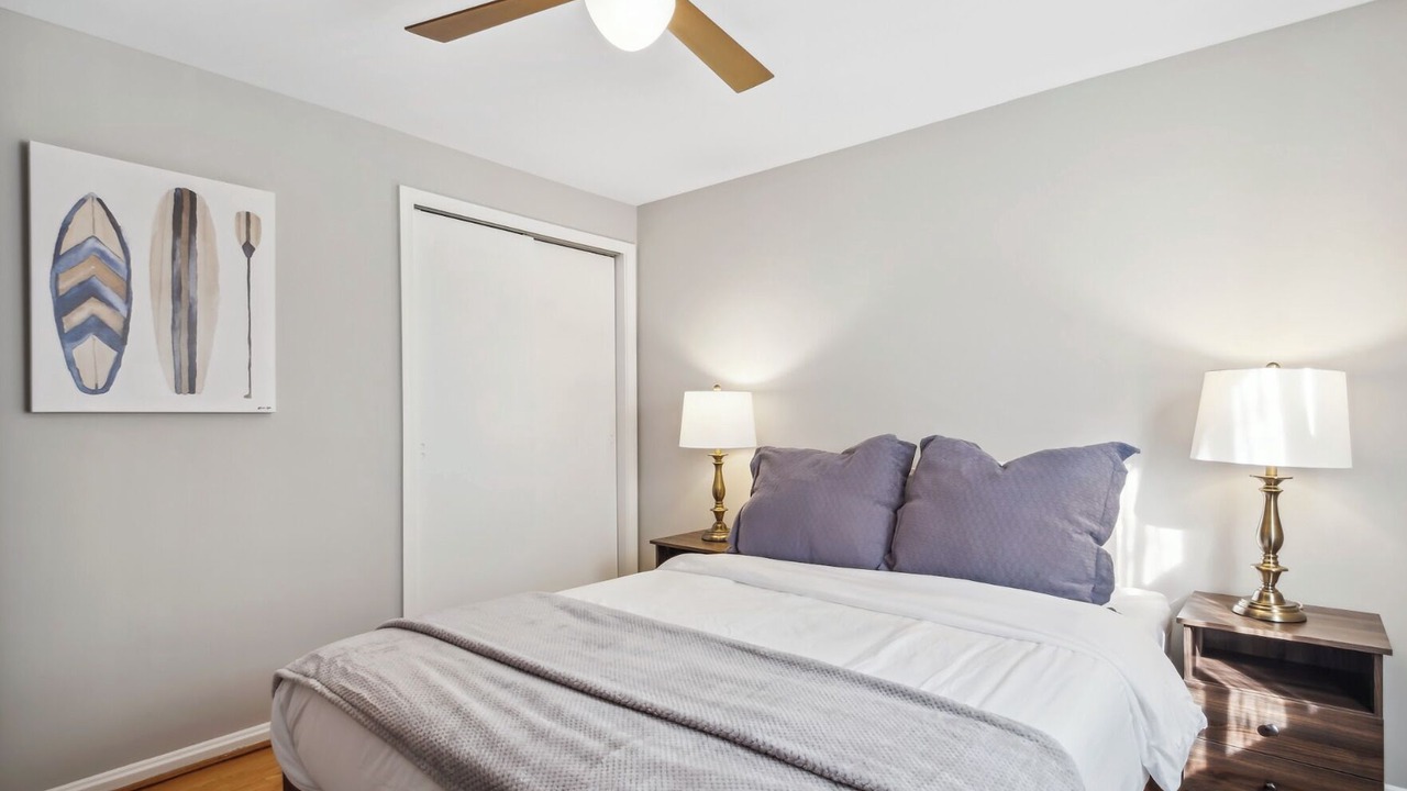 Photo of Bedroom in Del Ray
