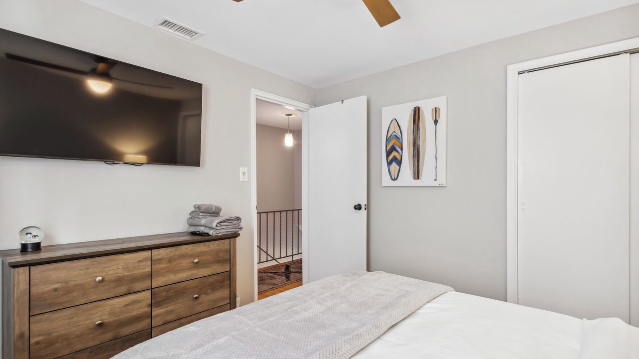 Photo of Bedroom in Del Ray