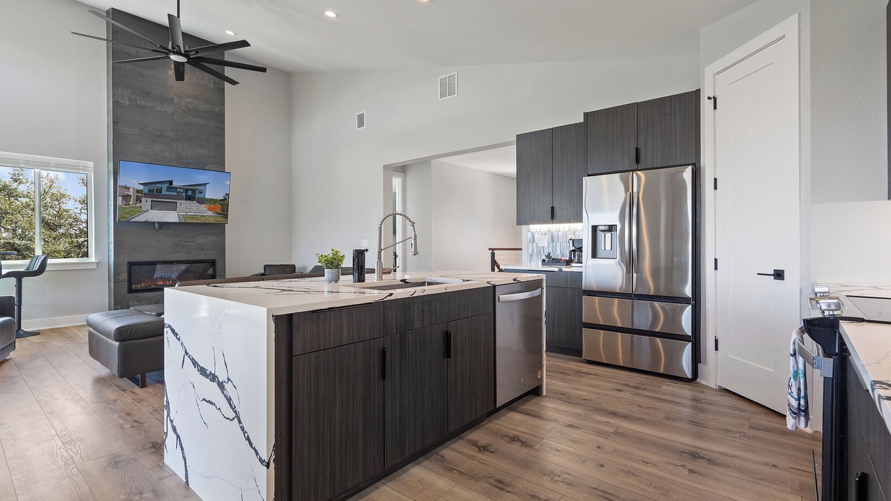 Photo of Kitchen in Waterford On Lake Travis