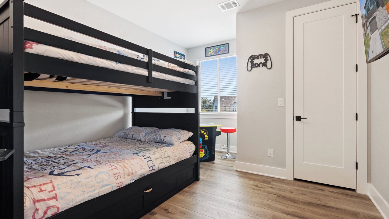 Photo of Bedroom in Waterford On Lake Travis