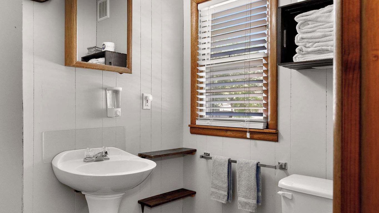 Photo of Bathroom in Jenkins