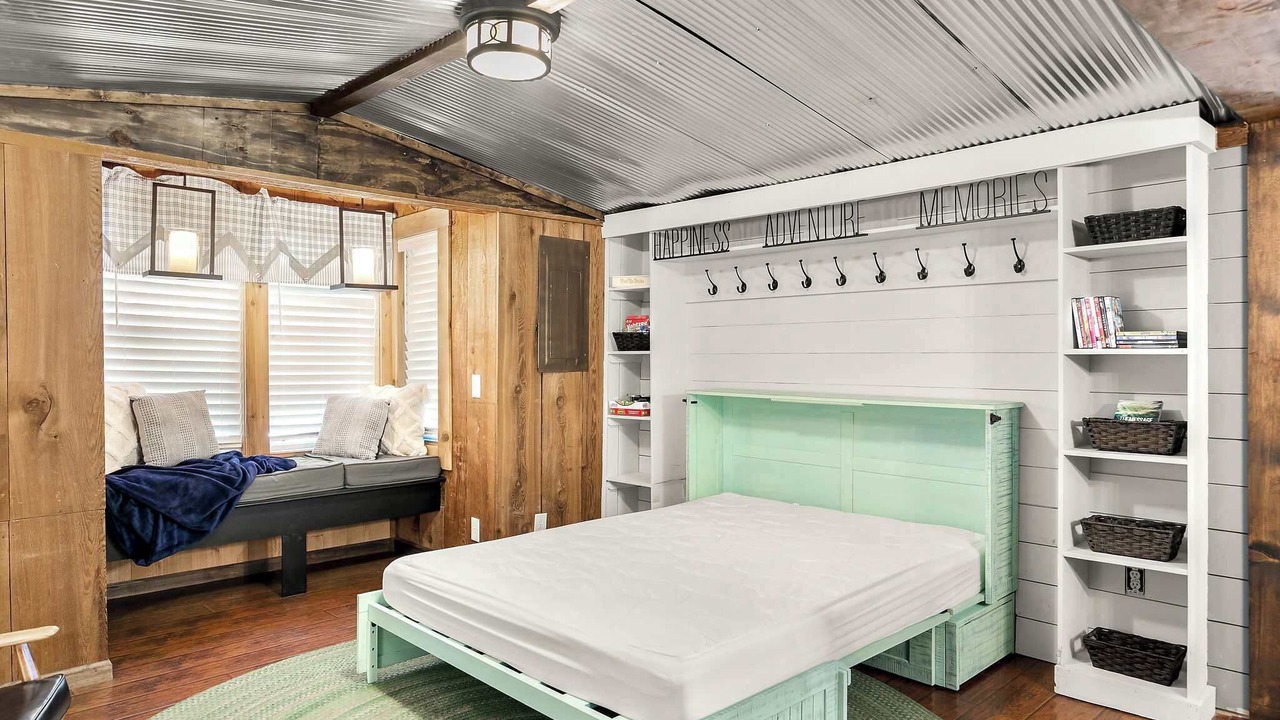 Photo of Bedroom in Jenkins