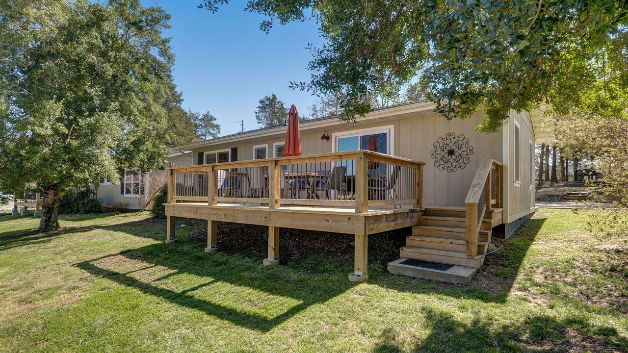 Photo of Outdoor in Jenkins