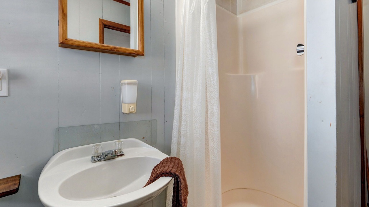 Photo of Bathroom in Jenkins
