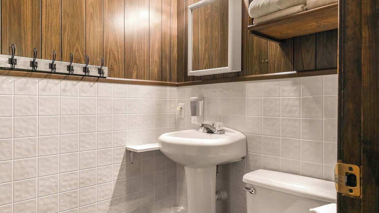 Photo of Bathroom in Jenkins
