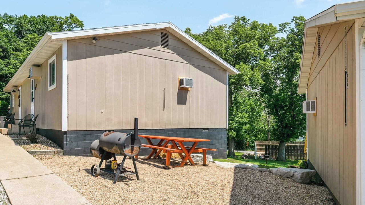 Photo of Outdoor in Jenkins