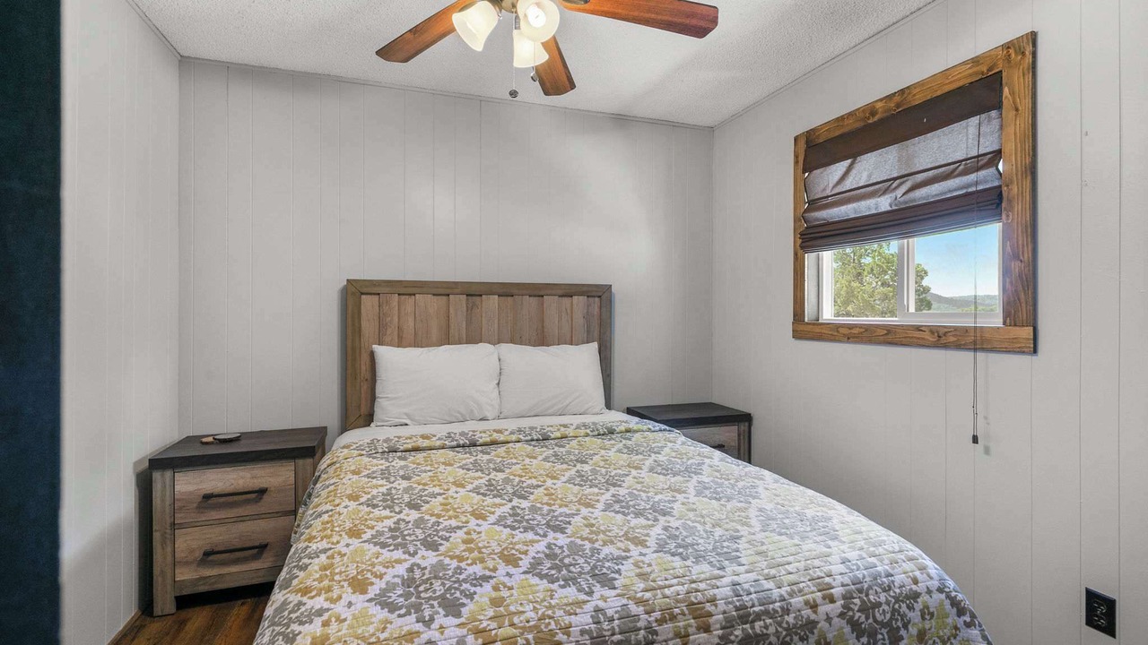 Photo of Bedroom in Jenkins