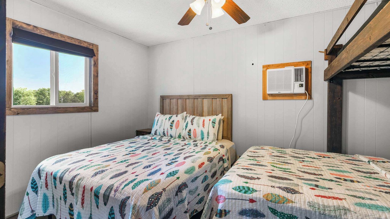 Photo of Bedroom in Jenkins