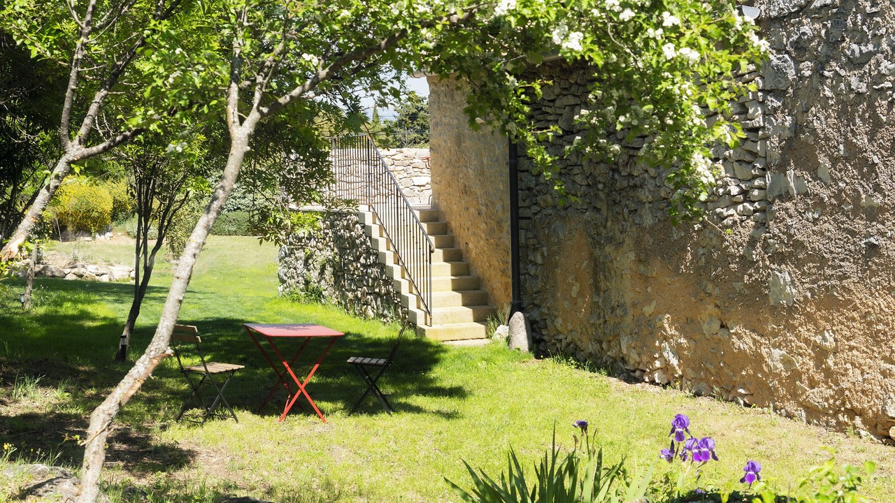 Photo of Outdoor in Simiane-la-Rotonde