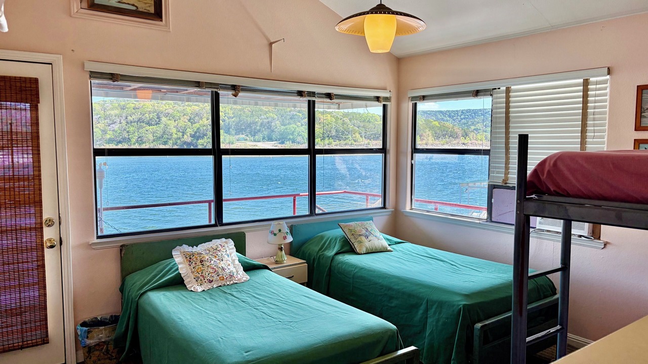 Photo of Bedroom in Leander
