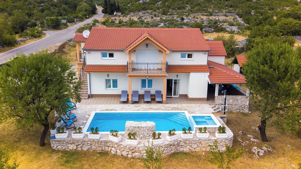 Photo of Outdoor in Lecevica