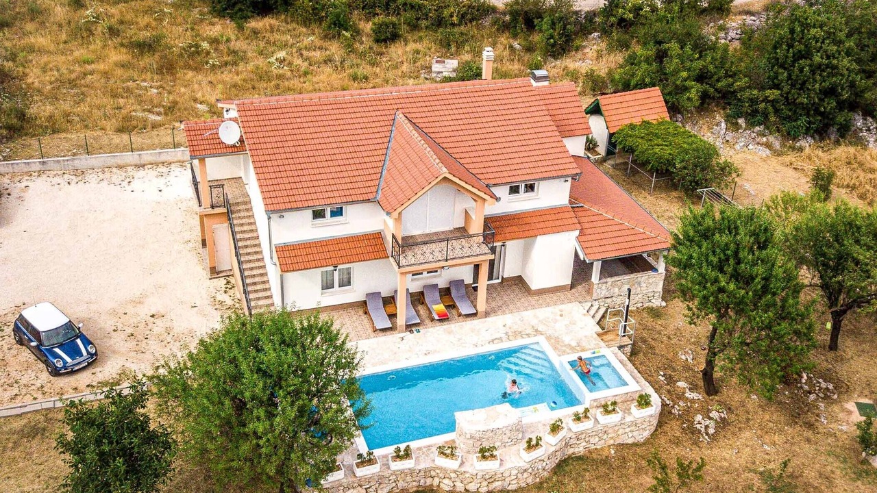 Photo of Outdoor in Lecevica
