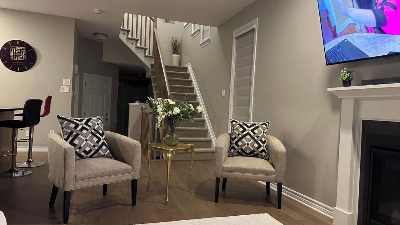 Photo of Livingroom in Ottawa Division