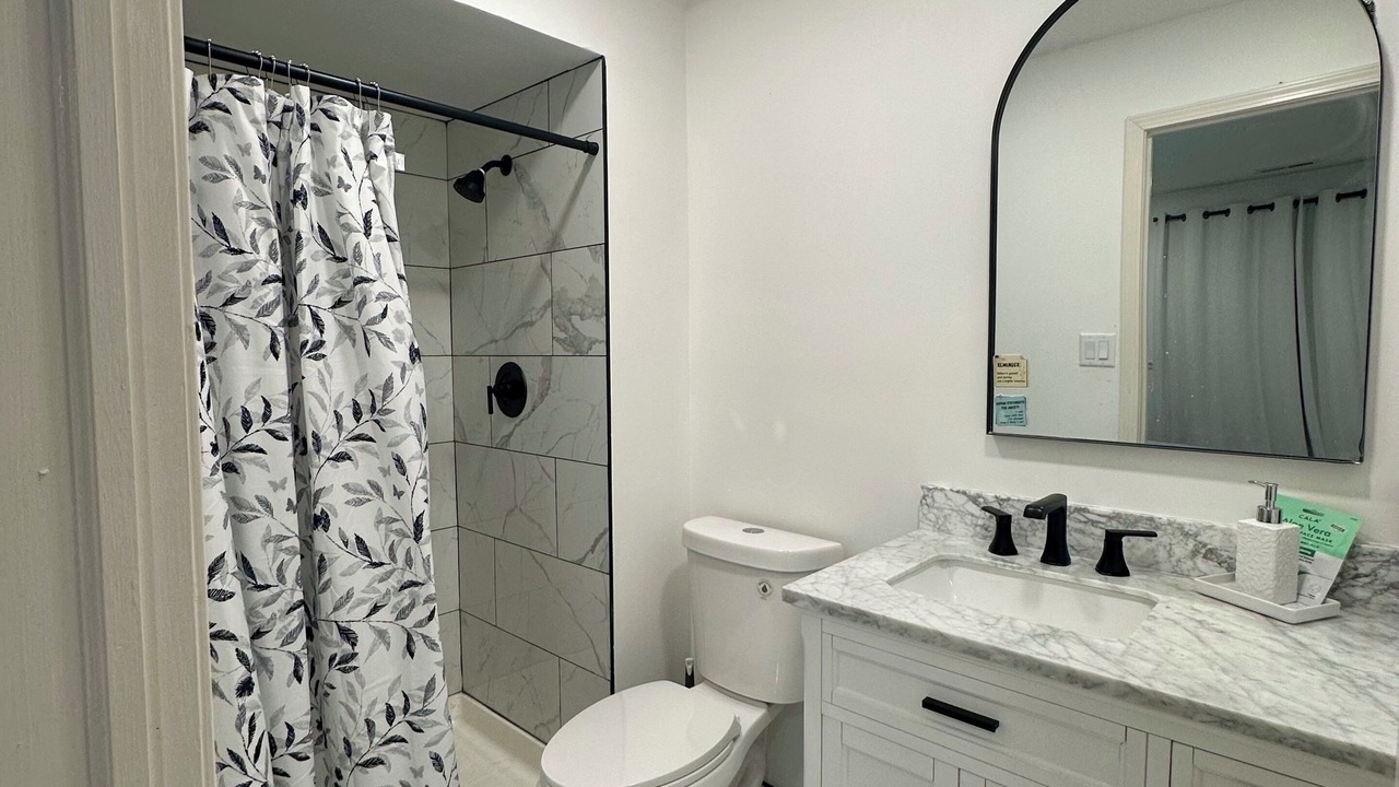 Photo of Bathroom in Lynwood