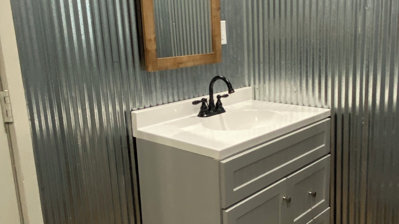 Photo of Bathroom in Mountainburg