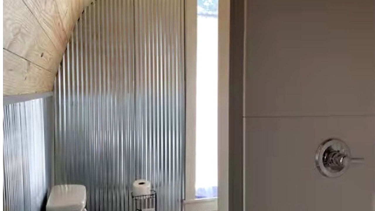 Photo of Bathroom in Mountainburg