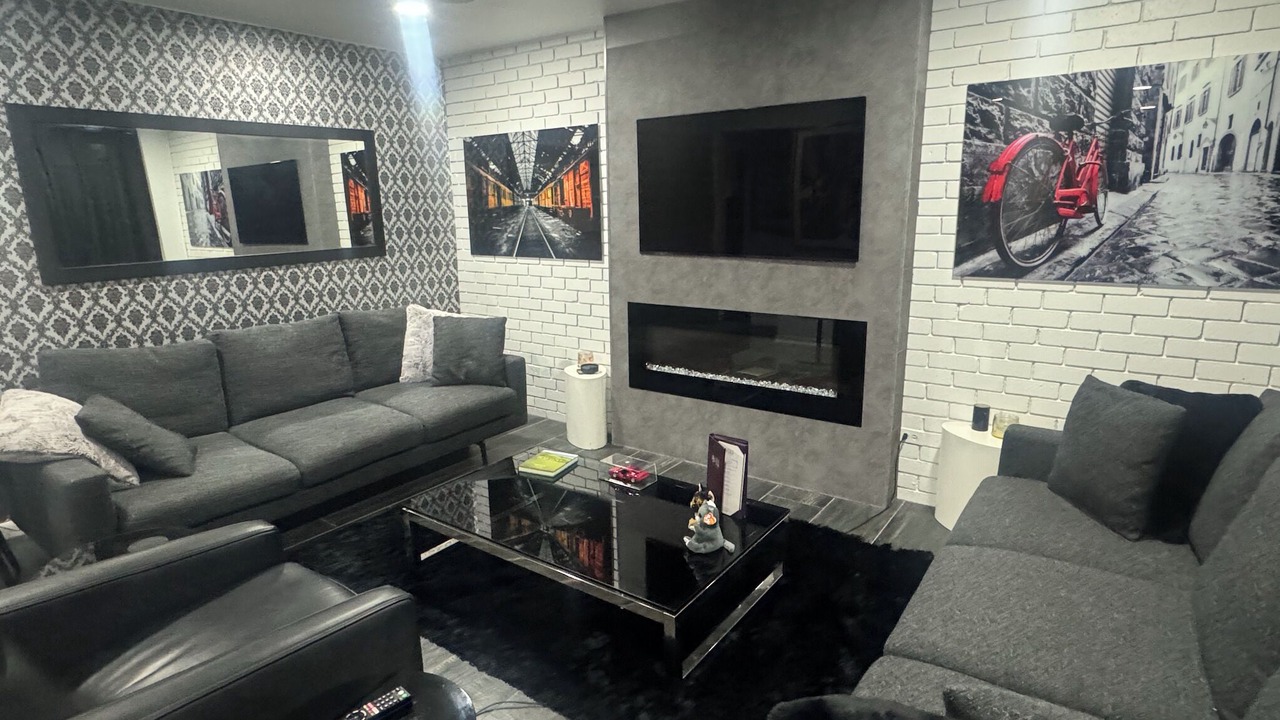 Photo of Livingroom in North Dallas
